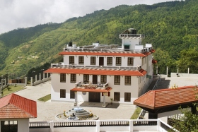 The four-story, 100-bed residential drug rehabilitation facility is located atop Hubbard’s Peak, the summit dedicated in honor of humanitarian L. Ron Hubbard for his development of the drug rehabilitation technology used by Narconon.